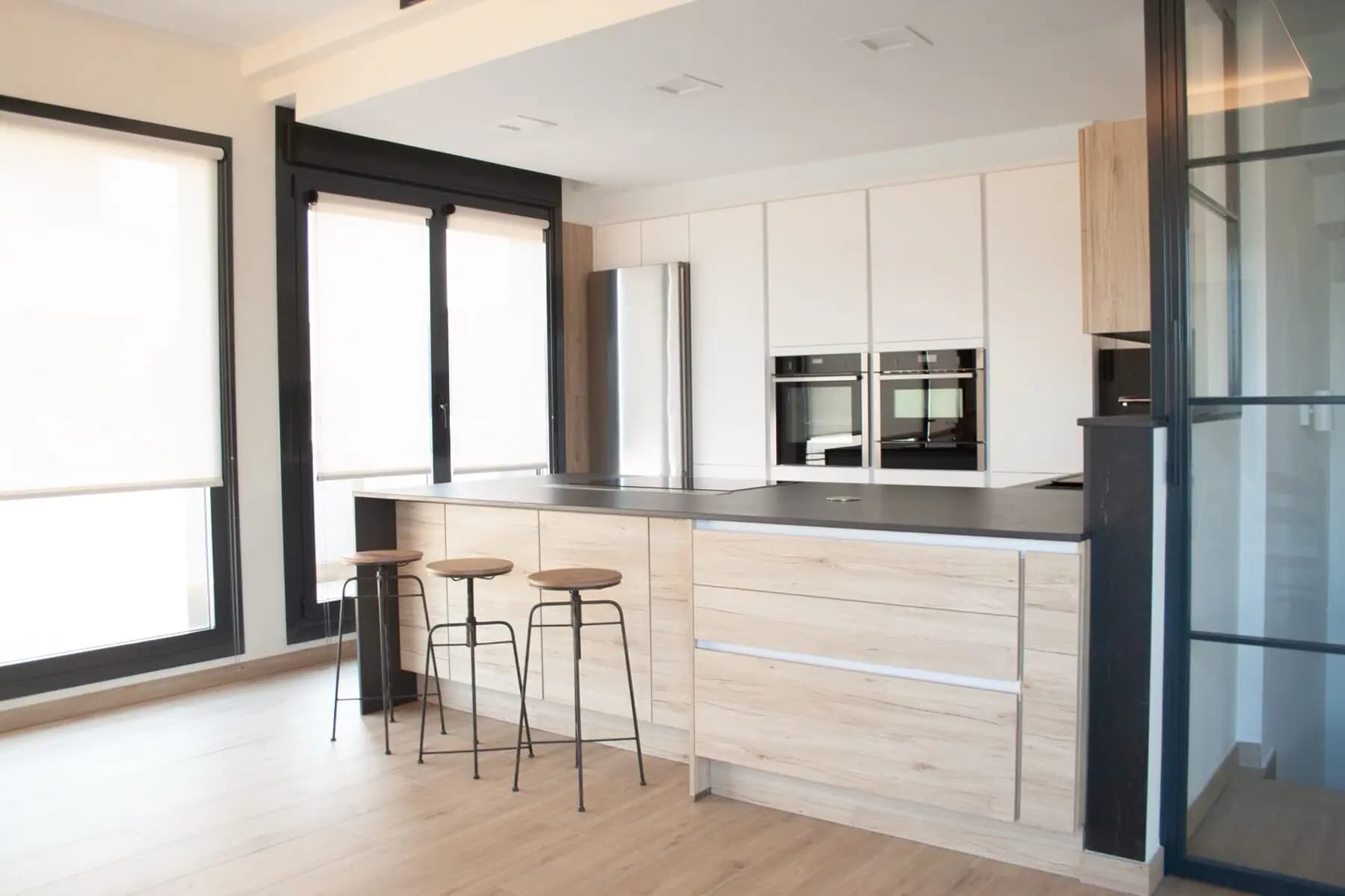 Cocina de diseño realizada por Suiteak Interiorismo en Getxo
