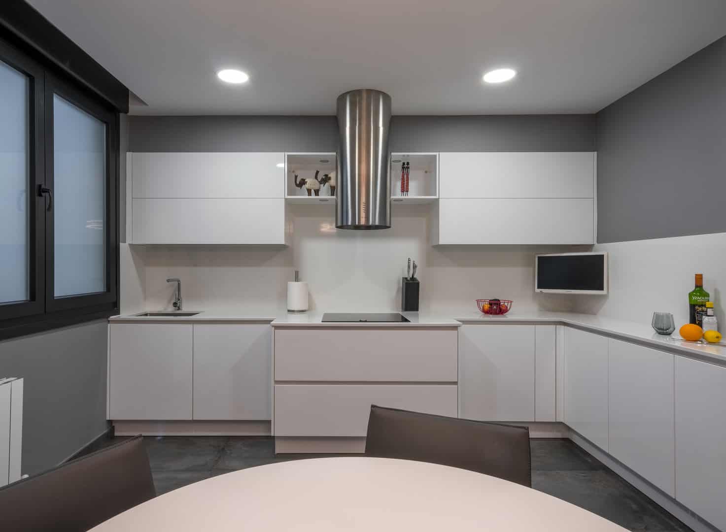 Cocina con Cajoneros de 120cm a Medida · vista 3