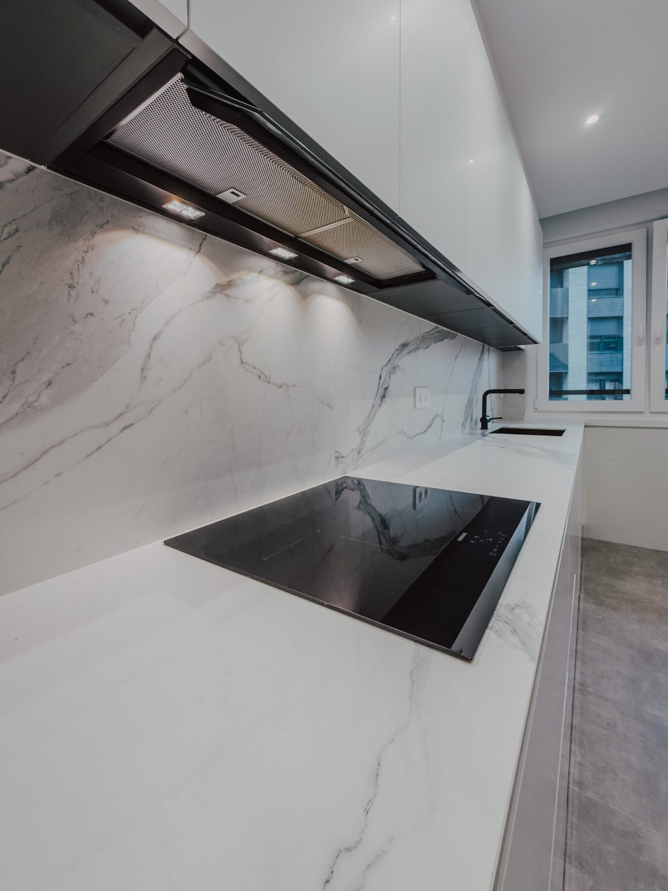 Cocina moderna a medida en Getxo · vista 2