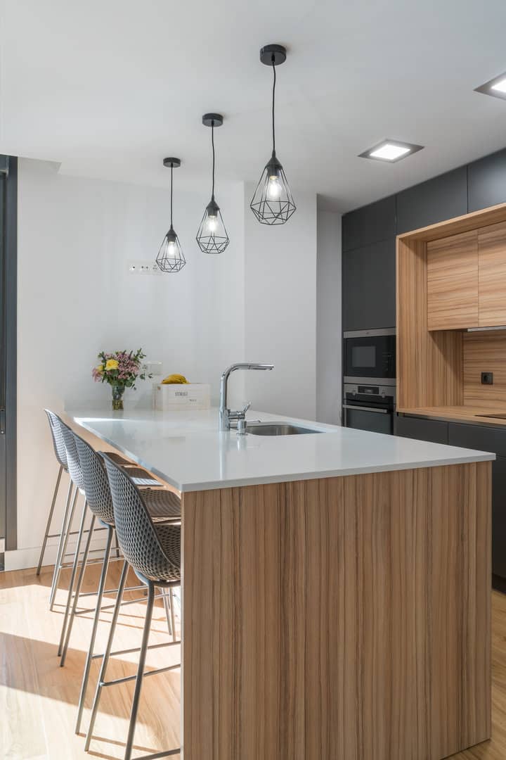 Cocina en color antracita tipo puente - Imagen 10