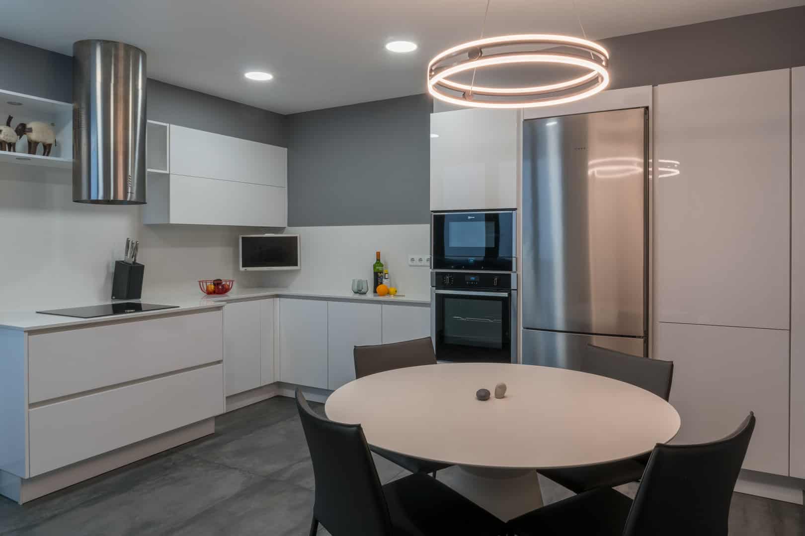 Cocina con Cajoneros de 120cm a Medida - Imagen 7