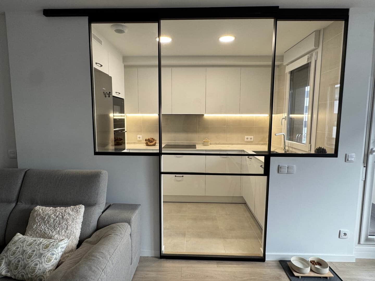 Cocina con cerramiento de cristal - Imagen 2