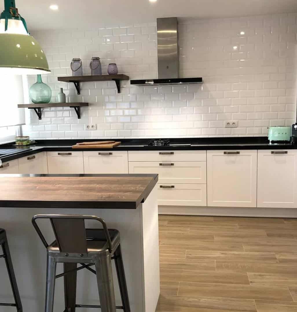 Cocina rústica enmarcada