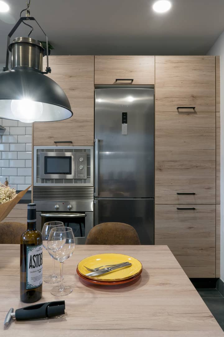 Cocina rústica en madera - Imagen 1