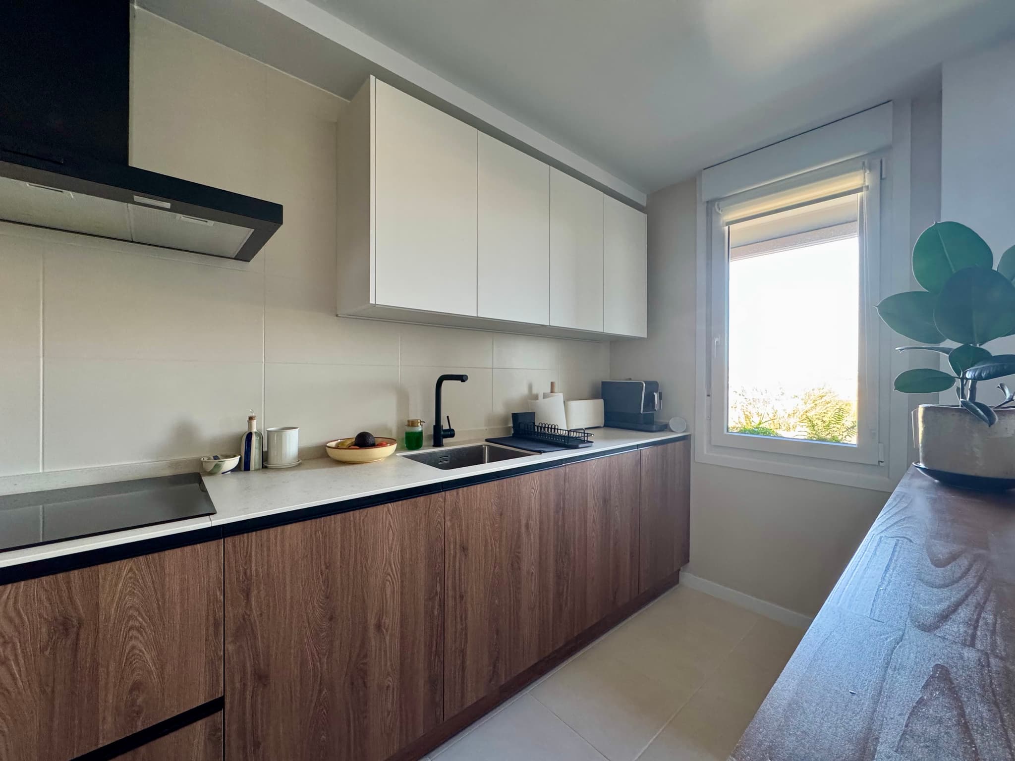 Cocina y cerramiento de cristal