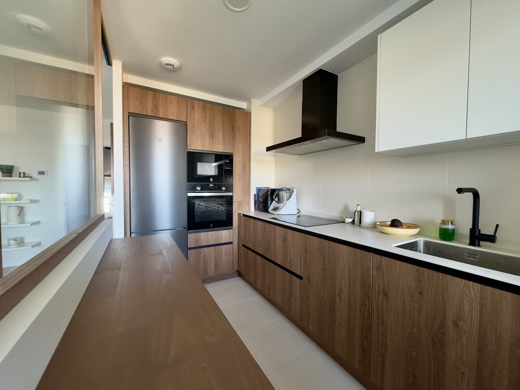 Cocina y cerramiento de cristal - Imagen 2