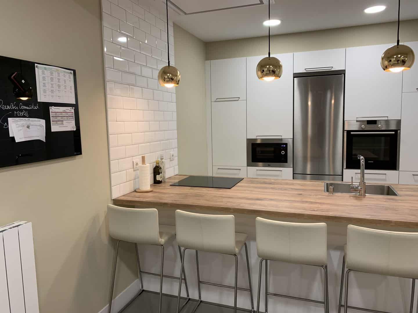 Cocina con zona de estar integrada - Imagen 2