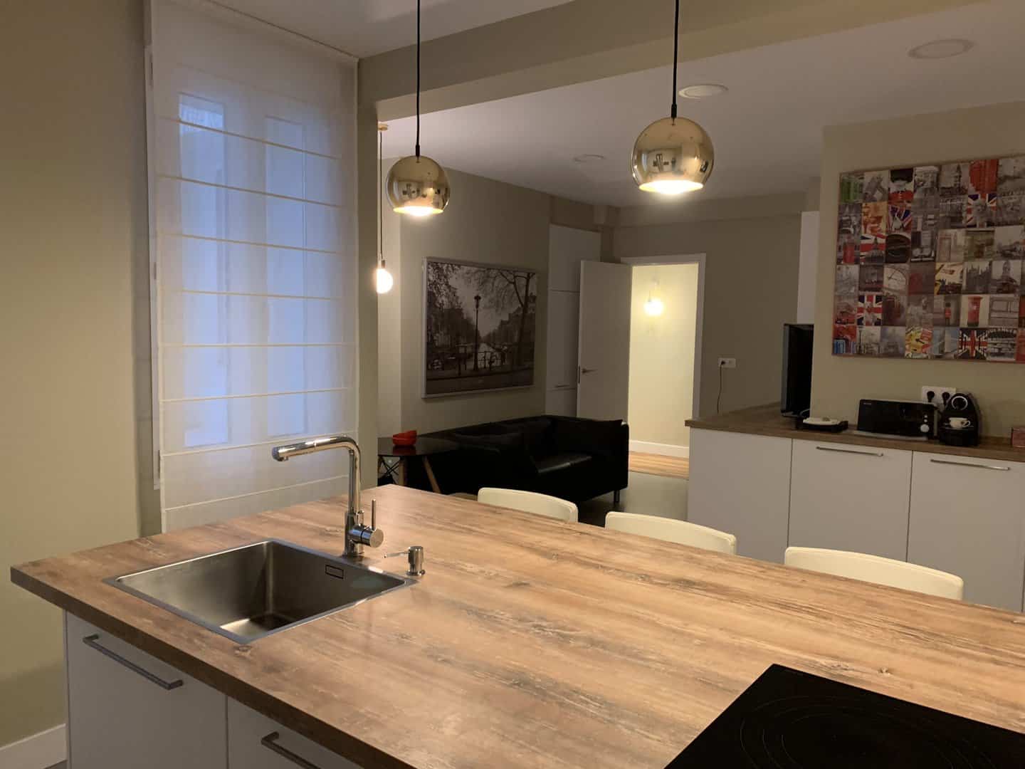 Cocina con zona de estar - Imagen 6