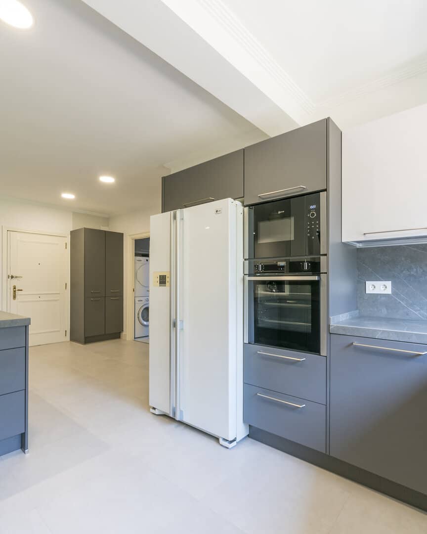 Encimera y entrepaño porcelánico - Imagen 8