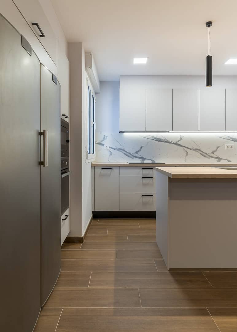 Encimera estratificada de aspecto madera - Imagen 1