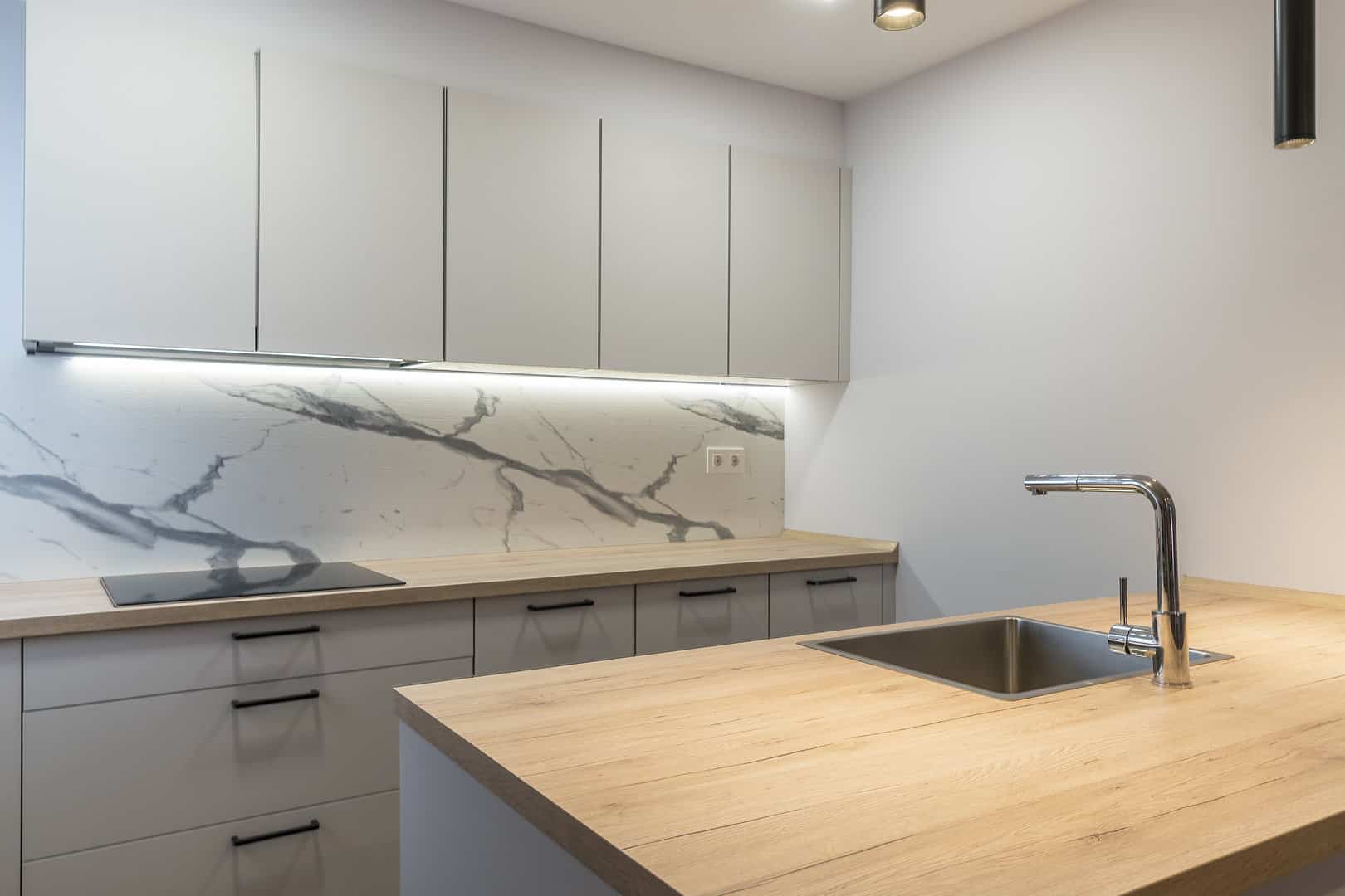 Encimera estratificada de aspecto madera - Imagen 4